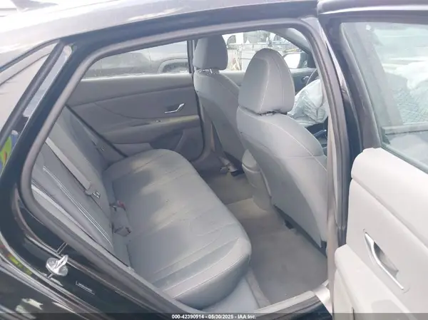 5NPLM4AG9PH101104 2023 HYUNDAI ELANTRA - Image 8
