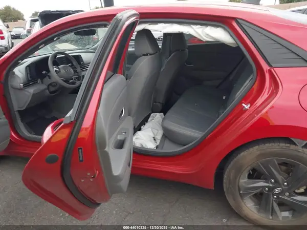 5NPLM4AG9PH101152 2023 HYUNDAI ELANTRA - Image 8