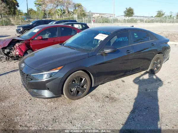 5NPLM4AG9PH110627 2023 HYUNDAI ELANTRA - Image 2