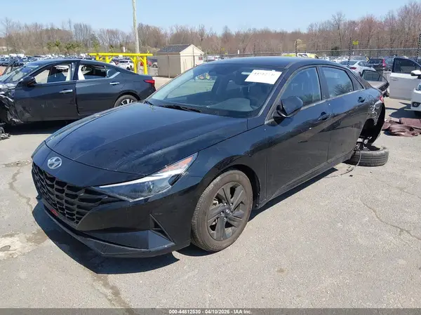 5NPLM4AG9PH110661 2023 HYUNDAI ELANTRA - Image 2