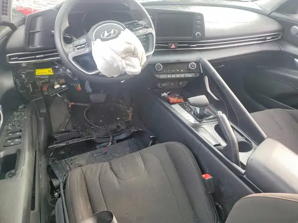 5NPLM4AG9PH112118 2023 HYUNDAI ELANTRA - Image 8