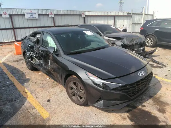 5NPLM4AG9PH113737 2023 HYUNDAI ELANTRA - Image 1