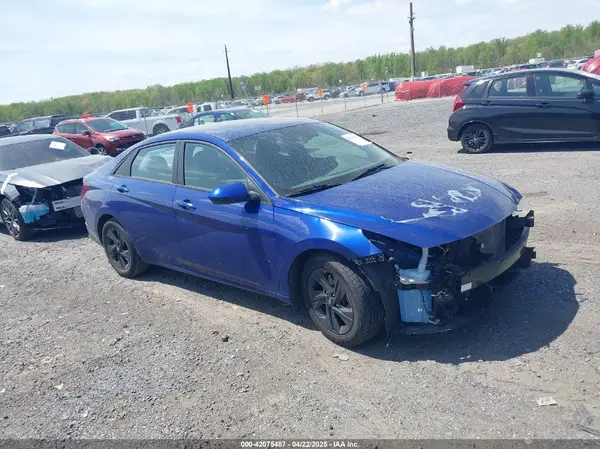 5NPLM4AGXMH011858 2021 HYUNDAI ELANTRA - Image 1