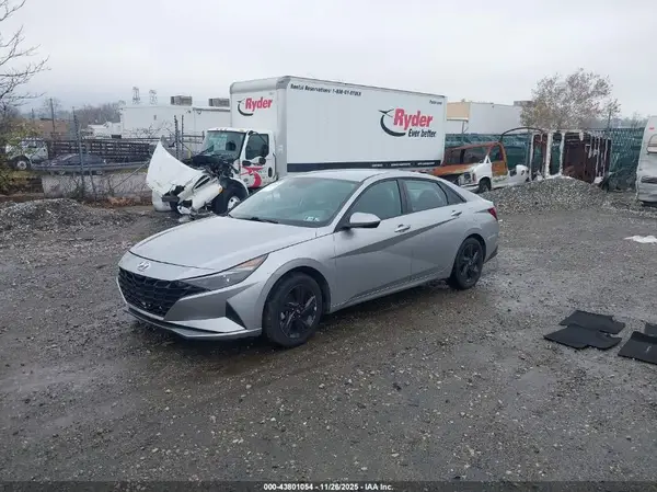 5NPLM4AGXMH017806 2021 HYUNDAI ELANTRA - Image 2