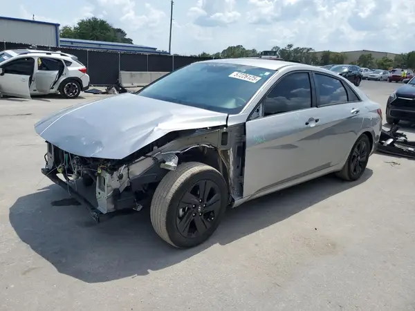 5NPLM4AGXMH021693 2021 HYUNDAI ELANTRA - Image 1