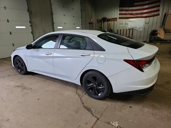 5NPLM4AGXMH024433 2021 HYUNDAI ELANTRA - Image 2