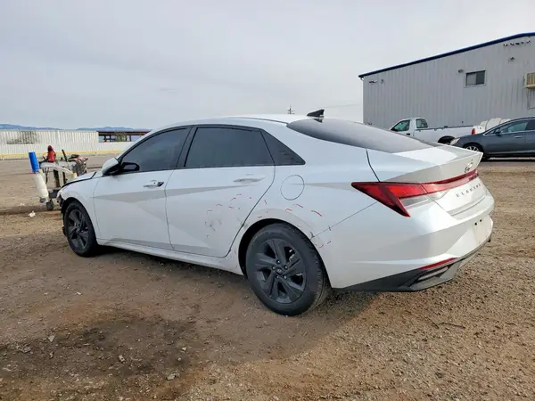 5NPLM4AGXMH027493 2021 HYUNDAI ELANTRA - Image 2