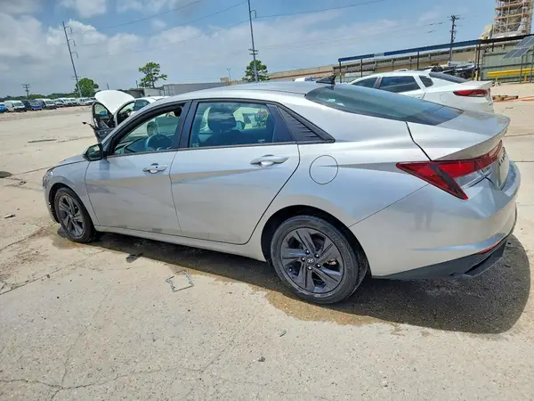 5NPLM4AGXMH032385 2021 HYUNDAI ELANTRA - Image 2