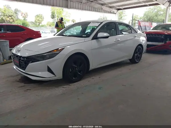5NPLM4AGXMH044794 2021 HYUNDAI ELANTRA - Image 2
