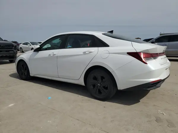 5NPLM4AGXMH046075 2021 HYUNDAI ELANTRA - Image 2
