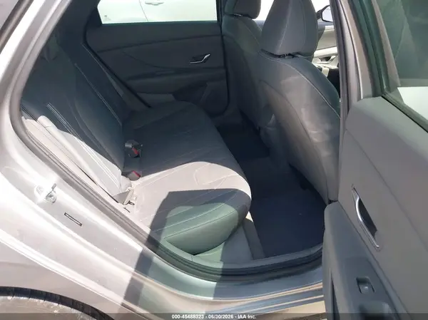 5NPLM4AGXMH048957 2021 HYUNDAI ELANTRA - Image 8