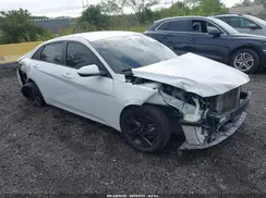 5NPLM4AGXNH054226 2022 HYUNDAI ELANTRA