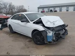 5NPLM4AGXNH056431 2022 HYUNDAI ELANTRA