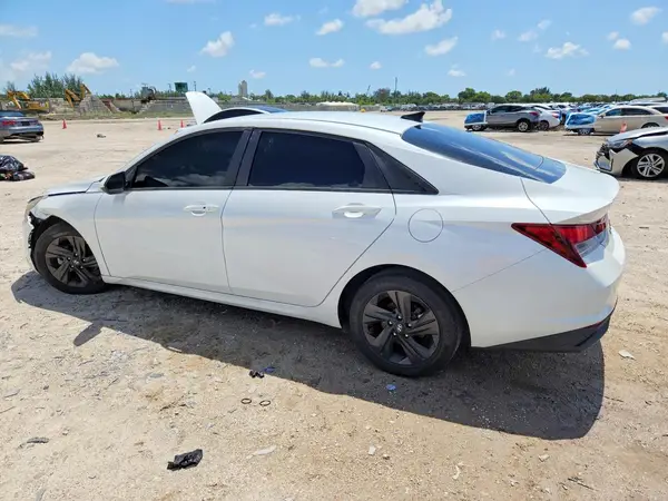 5NPLM4AGXNH059782 2022 HYUNDAI ELANTRA - Image 2