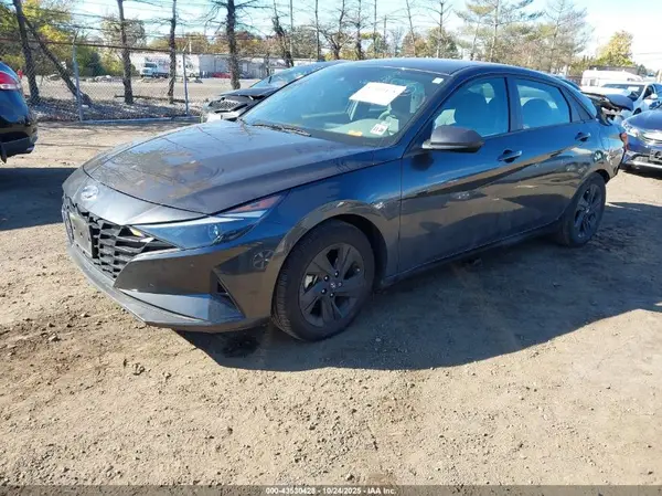 5NPLM4AGXNH063797 2022 HYUNDAI ELANTRA - Image 2
