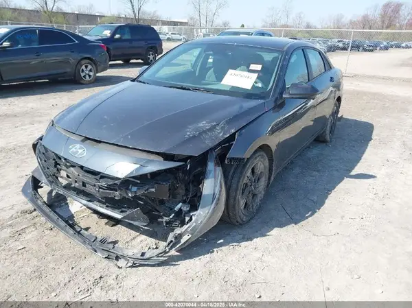 5NPLM4AGXNH065808 2022 HYUNDAI ELANTRA - Image 2