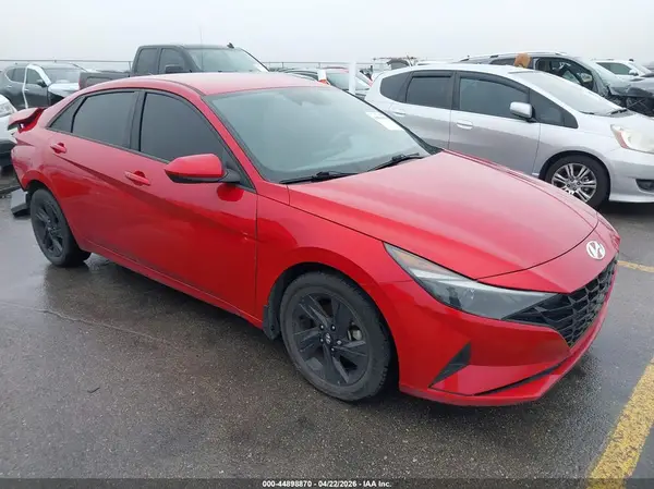 5NPLM4AGXNH065825 2022 HYUNDAI ELANTRA - Image 1