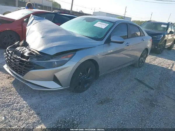 5NPLM4AGXNH067283 2022 HYUNDAI ELANTRA - Image 2