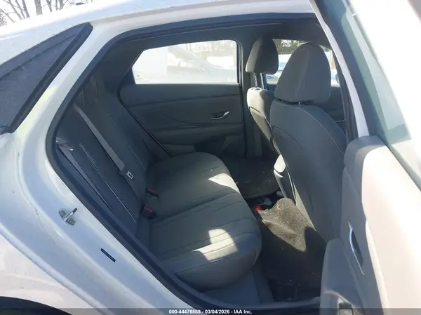 5NPLM4AGXNH070040 2022 HYUNDAI ELANTRA - Image 8