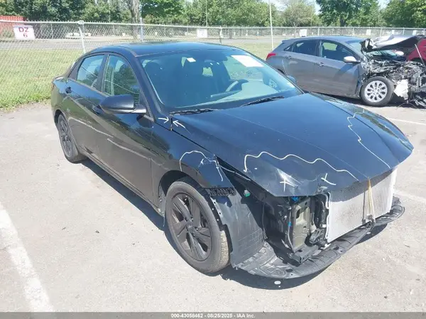 5NPLM4AGXNH070667 2022 HYUNDAI ELANTRA - Image 1