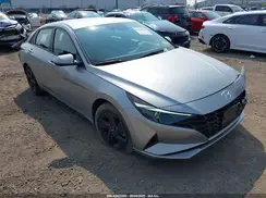5NPLM4AGXNH075576 2022 HYUNDAI ELANTRA