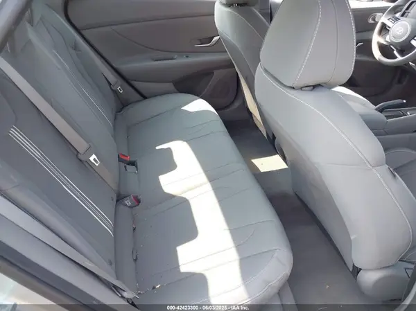 5NPLM4AGXNH075576 2022 HYUNDAI ELANTRA - Image 8