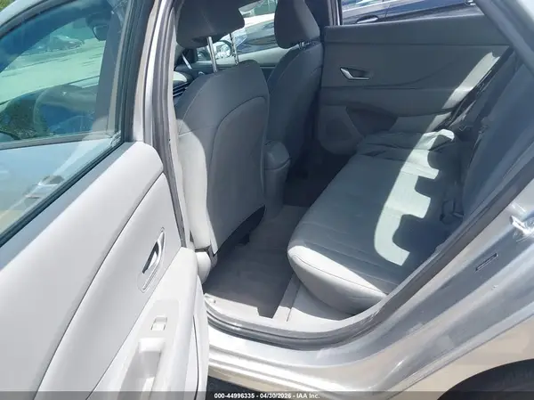 5NPLM4AGXNH077103 2022 HYUNDAI ELANTRA - Image 8