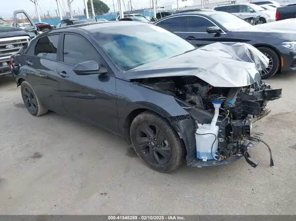 5NPLM4AGXNH078719 2022 HYUNDAI ELANTRA - Image 1