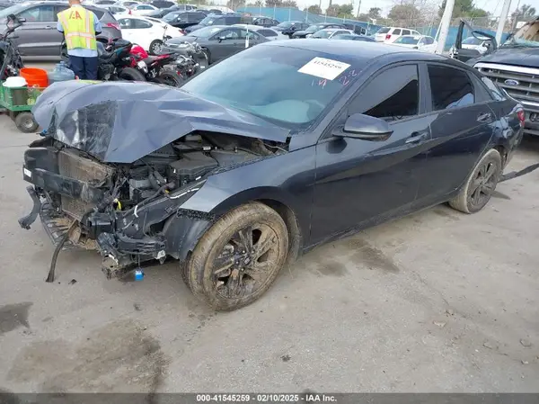 5NPLM4AGXNH078719 2022 HYUNDAI ELANTRA - Image 2