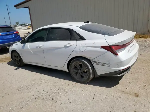 5NPLM4AGXNH082799 2022 HYUNDAI ELANTRA - Image 2