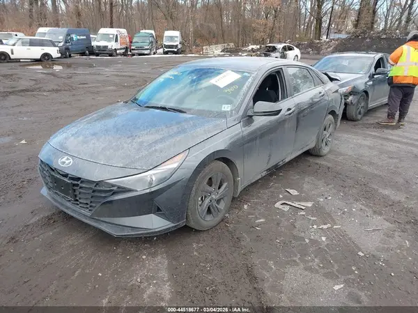 5NPLM4AGXPH091358 2023 HYUNDAI ELANTRA - Image 2