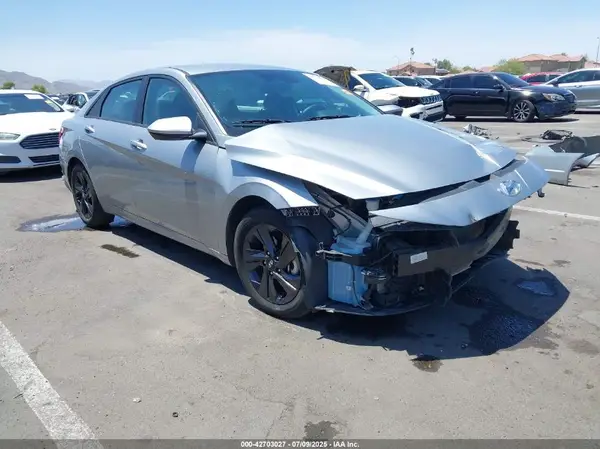 5NPLM4AGXPH094843 2023 HYUNDAI ELANTRA - Image 1