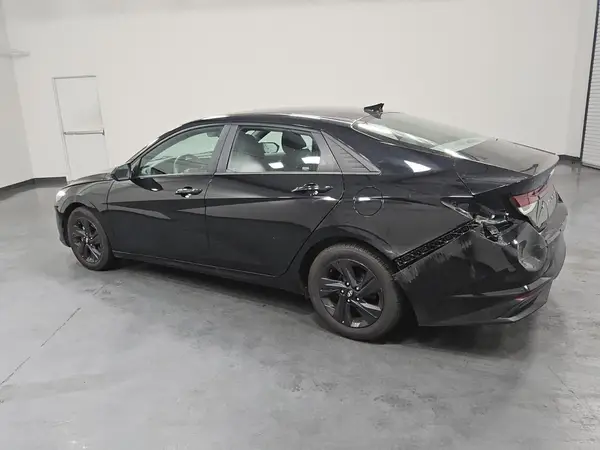 5NPLM4AGXPH103282 2023 HYUNDAI ELANTRA - Image 2