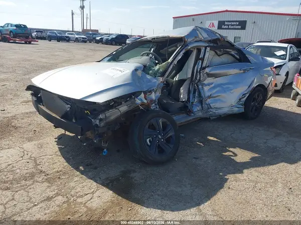 5NPLM4AGXPH107641 2023 HYUNDAI ELANTRA - Image 2