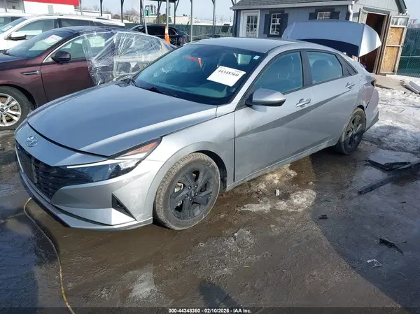 5NPLM4AGXPH110443 2023 HYUNDAI ELANTRA - Image 2