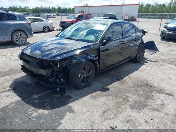 5NPLM4AGXPH115951 2023 HYUNDAI ELANTRA - Image 2