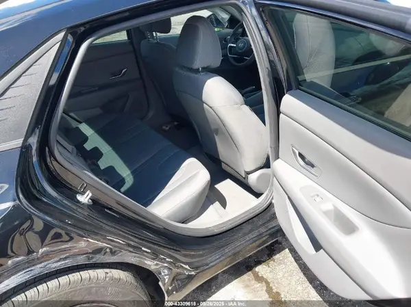 5NPLM4AGXPH115951 2023 HYUNDAI ELANTRA - Image 8