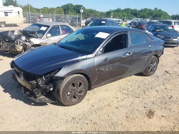 5NPLM4AGXPH118395 2023 HYUNDAI ELANTRA - Image 2