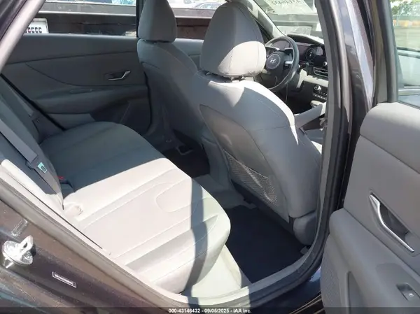 5NPLN4AG0MH026043 2021 HYUNDAI ELANTRA - Image 8