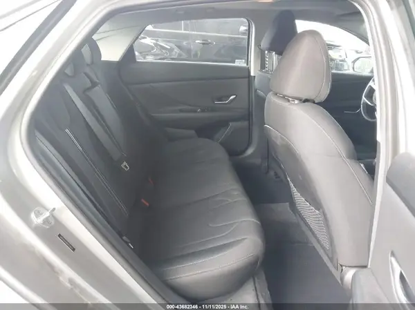 5NPLN4AG0NH055639 2022 HYUNDAI ELANTRA - Image 8