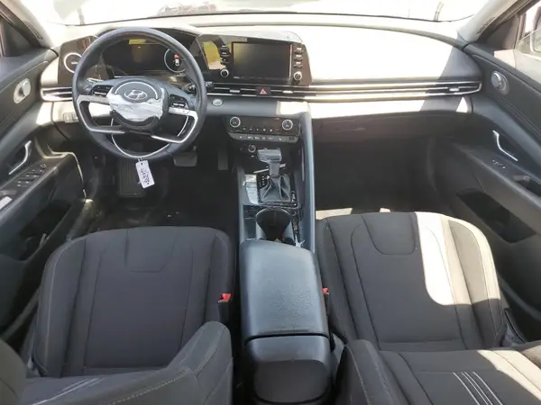 5NPLN4AG1MH00545 2021 HYUNDAI ELANTRA - Image 8