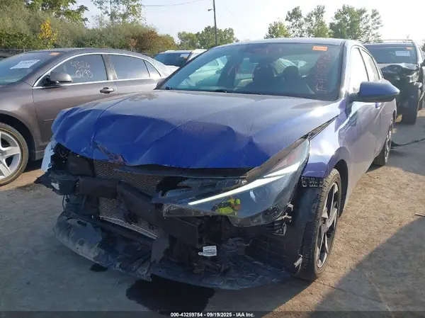 5NPLN4AG1MH012717 2021 HYUNDAI ELANTRA - Image 2