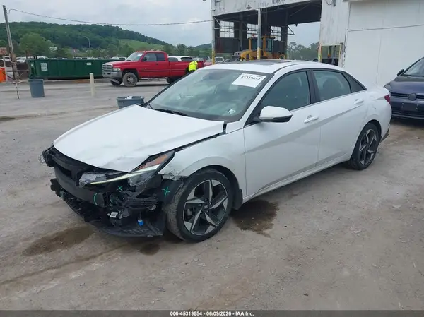 5NPLN4AG1NH056489 2022 HYUNDAI ELANTRA - Image 2