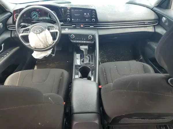 5NPLN4AG1NH058369 2022 HYUNDAI ELANTRA - Image 8