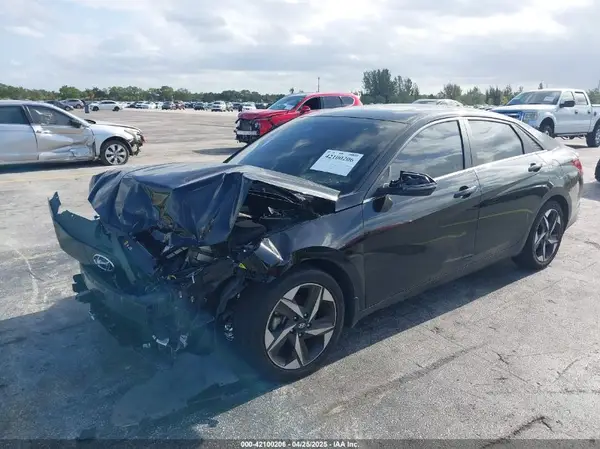 5NPLN4AG1NH067590 2022 HYUNDAI ELANTRA - Image 2
