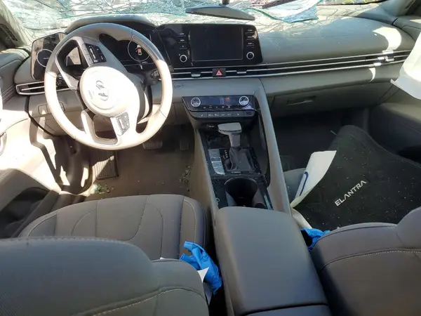 5NPLN4AG1NH067816 2022 HYUNDAI ELANTRA - Image 8