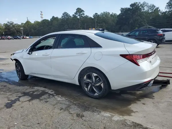 5NPLN4AG1NH072529 2022 HYUNDAI ELANTRA - Image 2