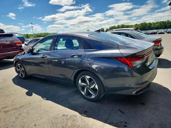 5NPLN4AG1NH074443 2022 HYUNDAI ELANTRA - Image 2