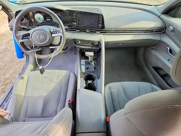 5NPLN4AG1NH075916 2022 HYUNDAI ELANTRA - Image 8