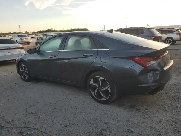 5NPLN4AG1NH082025 2022 HYUNDAI ELANTRA - Image 2